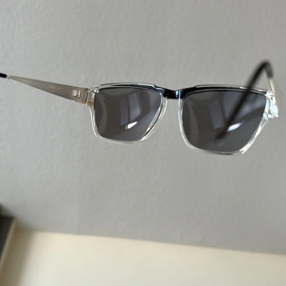 Vintage Laura Biagiotti Italy  80’s Black Silver Sunglasses pristine with case - Picture 5 of 15